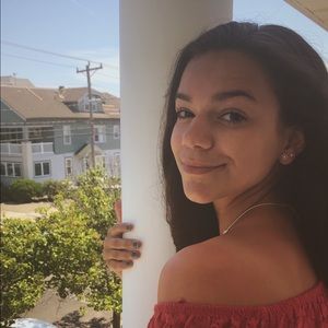 Meet your Posher, Emma